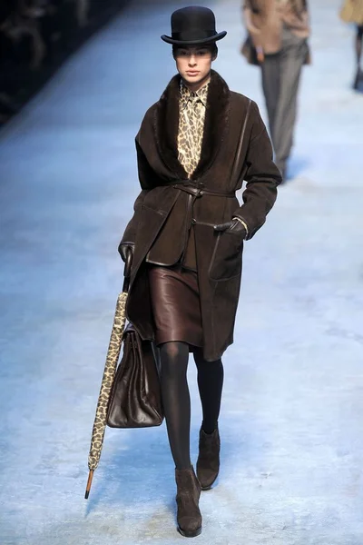 Look 29